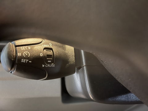 Citroën Jumpy 1.5 BlueHDI 120pk M Club L2H1 / vaste prijs rijklaar € 16.950 ex btw / lease vanaf € 285 / airco / cruise control / bijrijdersbank / grijs metallic / navigatie / euro 6 / bpm vrij