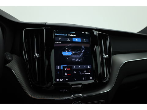 Volvo XC60 T6 Recharge Ultimate Black Edition | Pano | HUD | Memory seats | Harman Kardon | Stoel- Stuurverw.