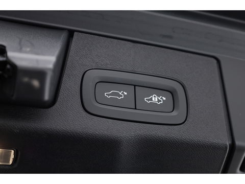 Volvo XC60 T6 Recharge Ultimate Black Edition | Pano | HUD | Memory seats | Harman Kardon | Stoel- Stuurverw.