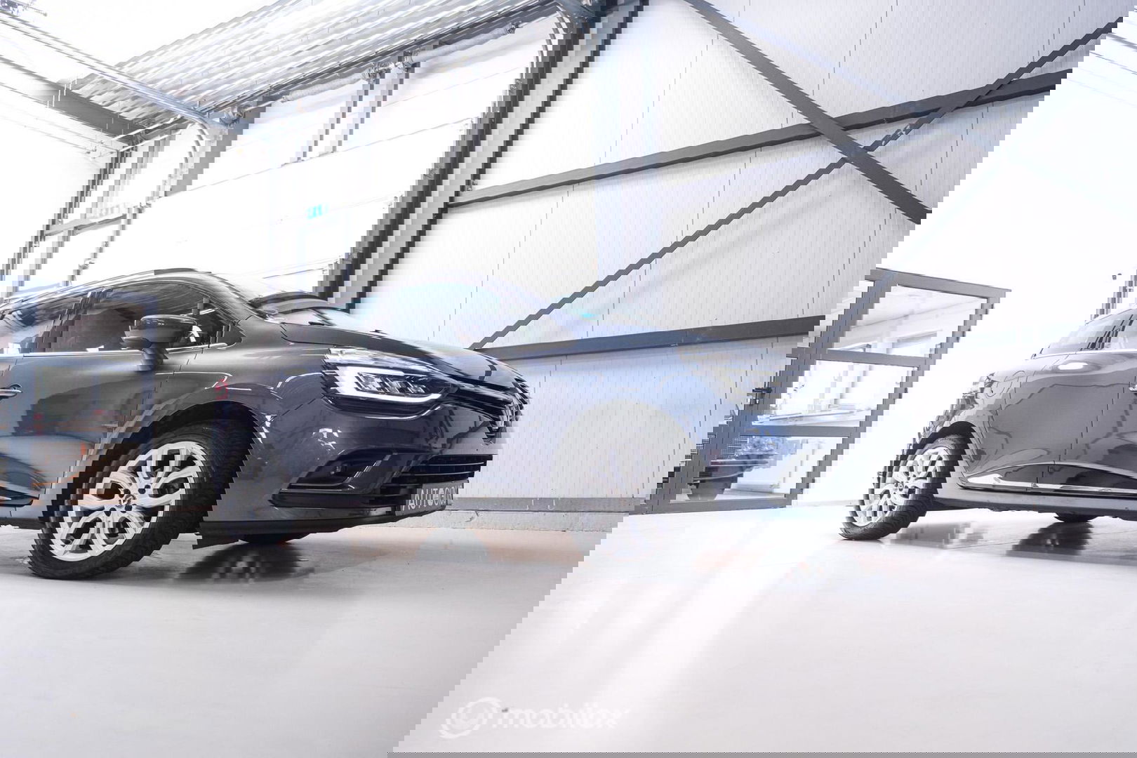 Renault Clio Estate 0.9 TCe Intens | Trekhaak | Alcantara | LED koplampen | NL auto NAP | Cruise |