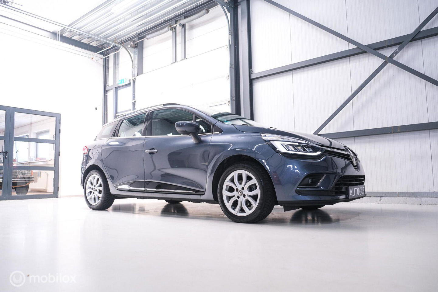Renault Clio Estate 0.9 TCe Intens | Trekhaak | Alcantara | LED koplampen | NL auto NAP | Cruise |