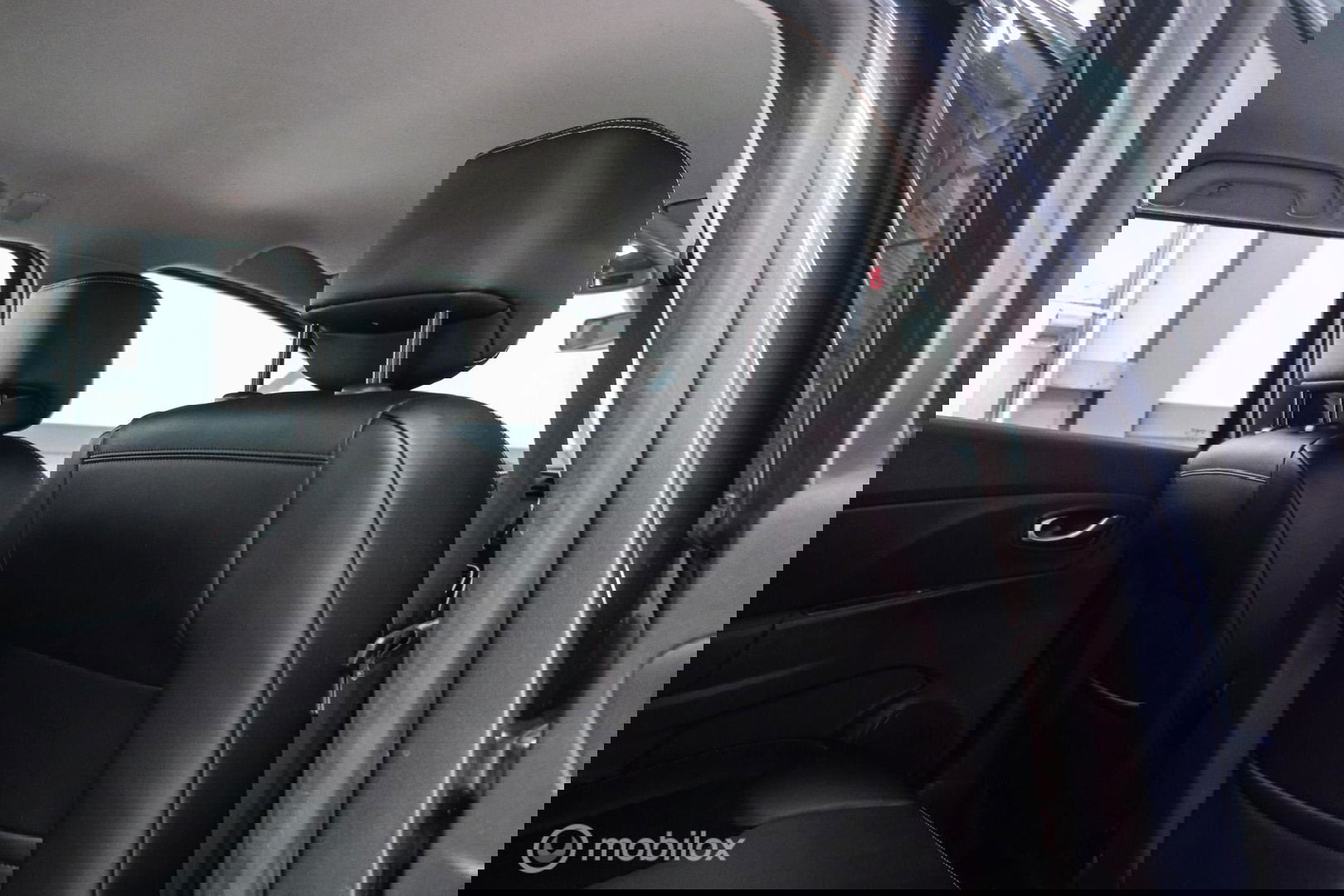 Renault Clio Estate 0.9 TCe Intens | Trekhaak | Alcantara | LED koplampen | NL auto NAP | Cruise |