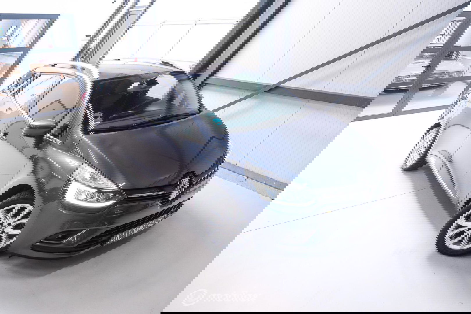 Renault Clio Estate 0.9 TCe Intens | Trekhaak | Alcantara | LED koplampen | NL auto NAP | Cruise |