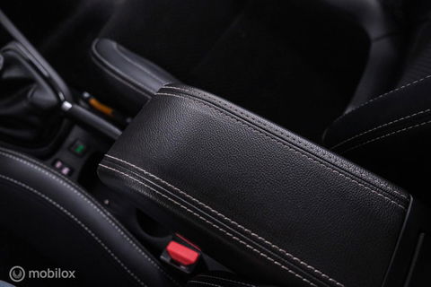 Renault Clio Estate 0.9 TCe Intens | Trekhaak | Alcantara | LED koplampen | NL auto NAP | Cruise |