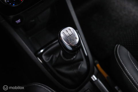 Renault Clio Estate 0.9 TCe Intens | Trekhaak | Alcantara | LED koplampen | NL auto NAP | Cruise |