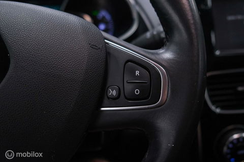 Renault Clio Estate 0.9 TCe Intens | Trekhaak | Alcantara | LED koplampen | NL auto NAP | Cruise |
