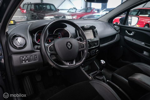 Renault Clio Estate 0.9 TCe Intens | Trekhaak | Alcantara | LED koplampen | NL auto NAP | Cruise |