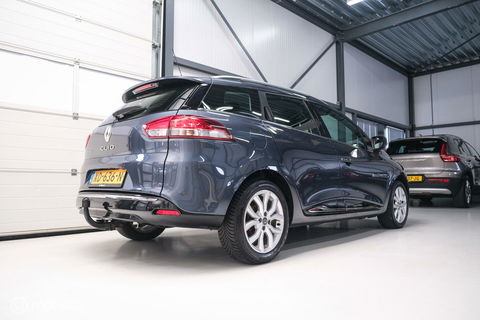 Renault Clio Estate 0.9 TCe Intens | Trekhaak | Alcantara | LED koplampen | NL auto NAP | Cruise |