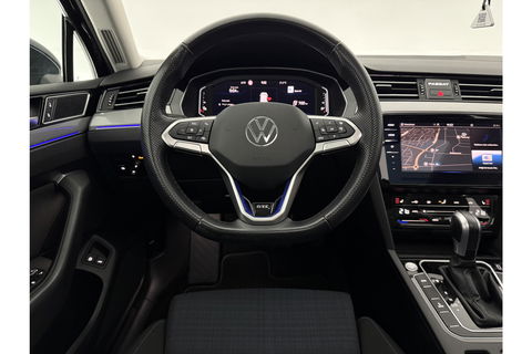 Volkswagen Passat Variant 1.4 TSI GTE 218PK DSG Pano Sfeerverl. Memory LED Camera Carplay Trekhaak Virtual ACC Clima Navi 18"LMV PDC