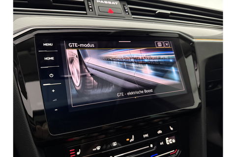 Volkswagen Passat Variant 1.4 TSI GTE 218PK DSG Pano Sfeerverl. Memory LED Camera Carplay Trekhaak Virtual ACC Clima Navi 18"LMV PDC
