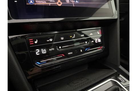 Volkswagen Passat Variant 1.4 TSI GTE 218PK DSG Pano Sfeerverl. Memory LED Camera Carplay Trekhaak Virtual ACC Clima Navi 18"LMV PDC