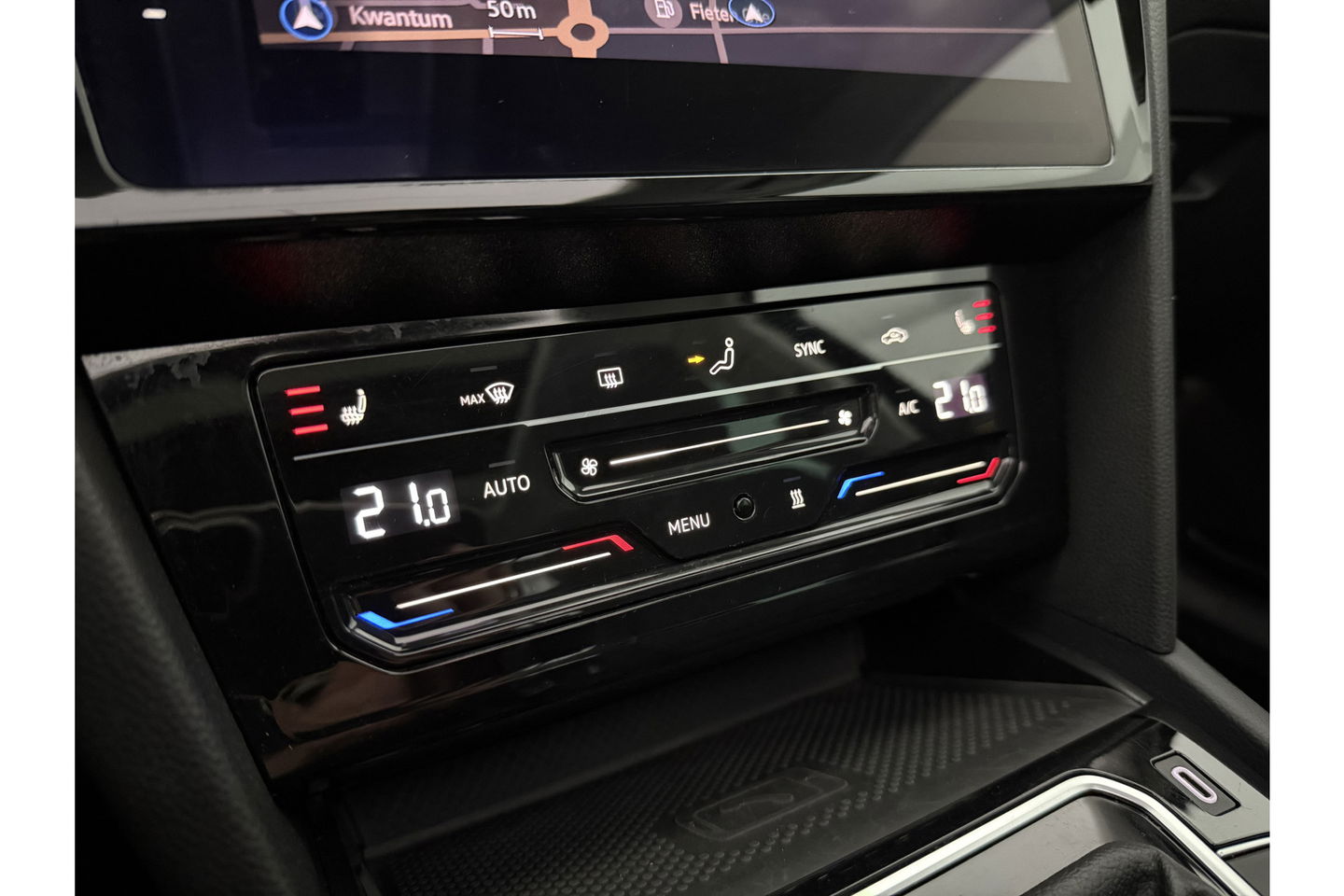 Volkswagen Passat Variant 1.4 TSI GTE 218PK DSG Pano Sfeerverl. Memory LED Camera Carplay Trekhaak Virtual ACC Clima Navi 18"LMV PDC