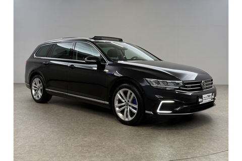 Volkswagen Passat Variant 1.4 TSI GTE 218PK DSG Pano Sfeerverl. Memory LED Camera Carplay Trekhaak Virtual ACC Clima Navi 18"LMV PDC
