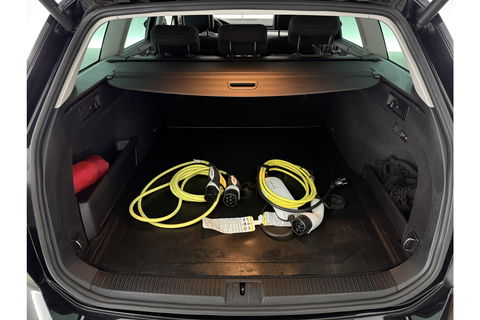 Volkswagen Passat Variant 1.4 TSI GTE 218PK DSG Pano Sfeerverl. Memory LED Camera Carplay Trekhaak Virtual ACC Clima Navi 18"LMV PDC