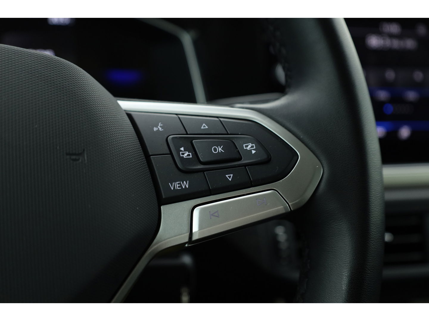 Volkswagen Polo 1.0 TSI DSG | Navi | Afn. Trekhaak | Adapt. Cruise | Stoelverw. | Camera | Apple CarPlay