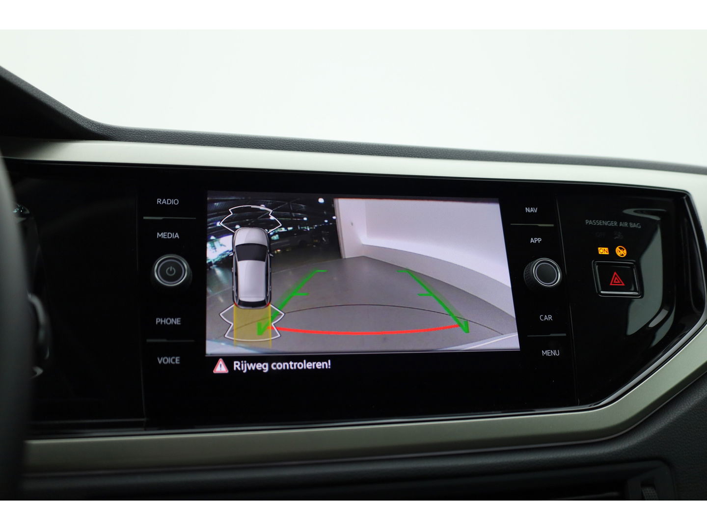 Volkswagen Polo 1.0 TSI DSG | Navi | Afn. Trekhaak | Adapt. Cruise | Stoelverw. | Camera | Apple CarPlay