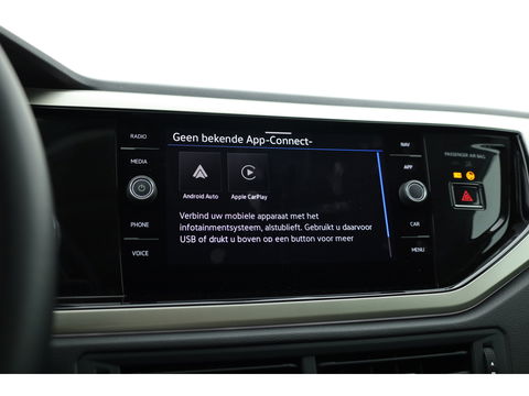 Volkswagen Polo 1.0 TSI DSG | Navi | Afn. Trekhaak | Adapt. Cruise | Stoelverw. | Camera | Apple CarPlay