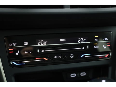 Volkswagen Polo 1.0 TSI DSG | Navi | Afn. Trekhaak | Adapt. Cruise | Stoelverw. | Camera | Apple CarPlay