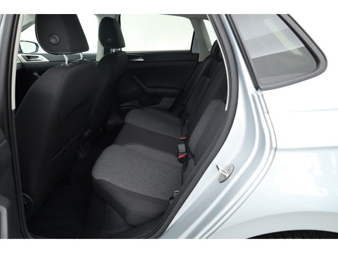 Volkswagen Polo 1.0 TSI DSG | Navi | Afn. Trekhaak | Adapt. Cruise | Stoelverw. | Camera | Apple CarPlay