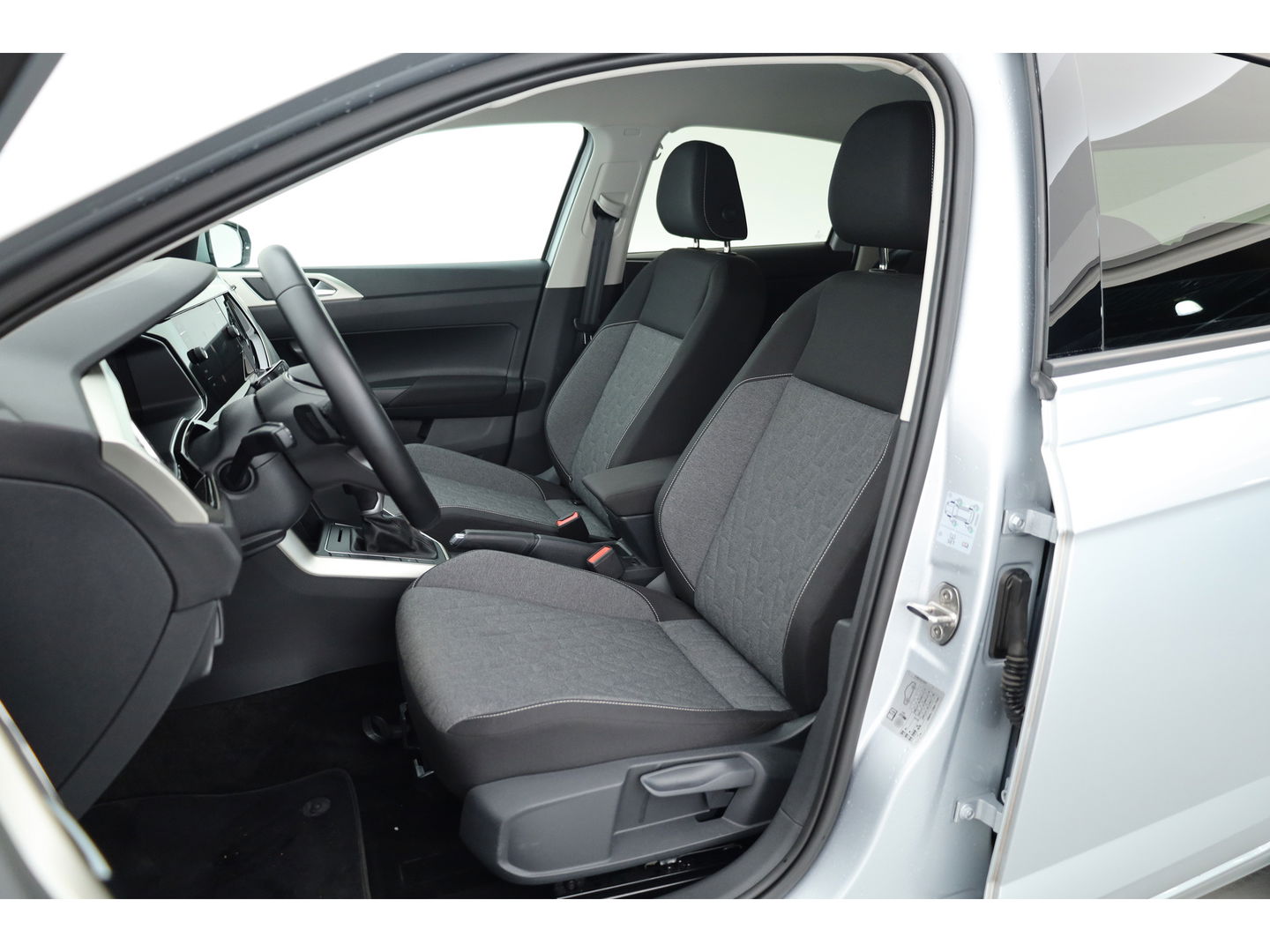 Volkswagen Polo 1.0 TSI DSG | Navi | Afn. Trekhaak | Adapt. Cruise | Stoelverw. | Camera | Apple CarPlay