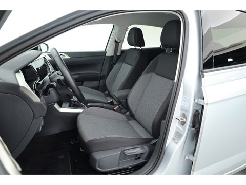 Volkswagen Polo 1.0 TSI DSG | Navi | Afn. Trekhaak | Adapt. Cruise | Stoelverw. | Camera | Apple CarPlay