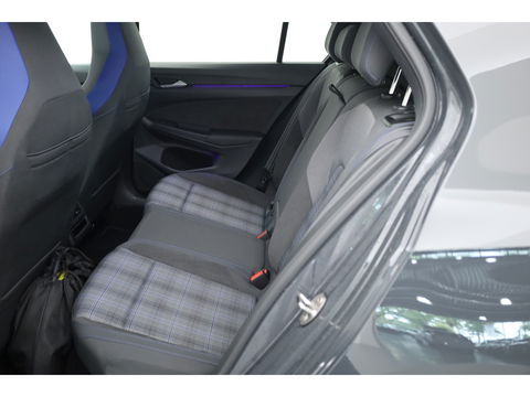 Volkswagen Golf 1.4 eHybrid GTE | IQ. Light | 18'' | Apple CarPlay | Stoel- Stuurverw. | Adapt. Cruise |