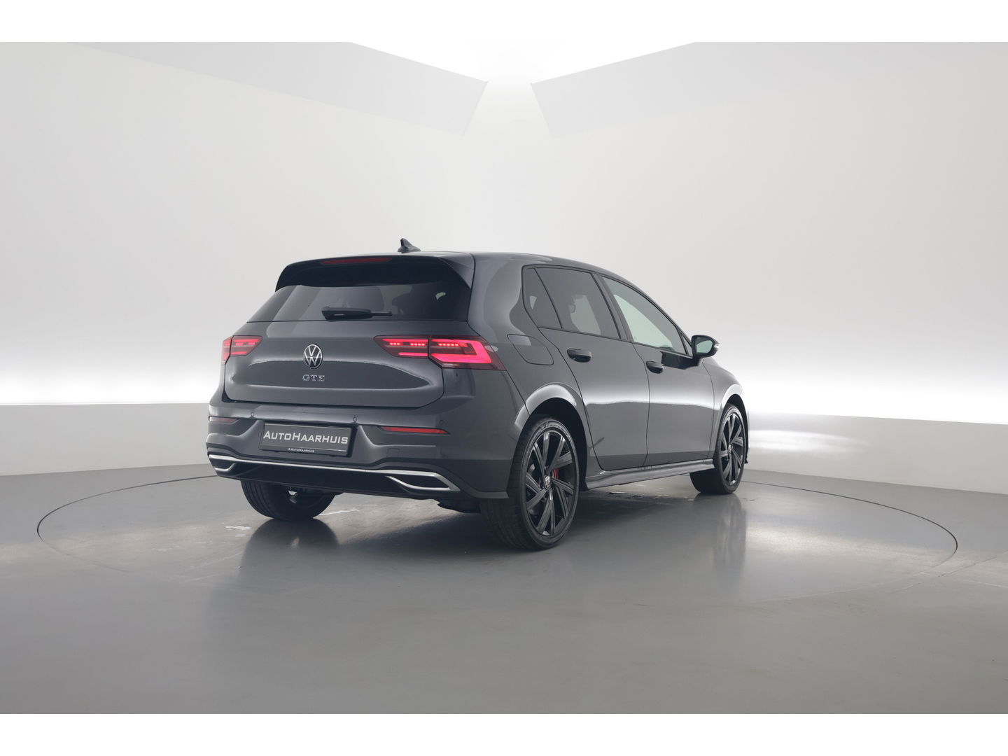 Volkswagen Golf 1.4 eHybrid GTE | IQ. Light | 18'' | Apple CarPlay | Stoel- Stuurverw. | Adapt. Cruise |