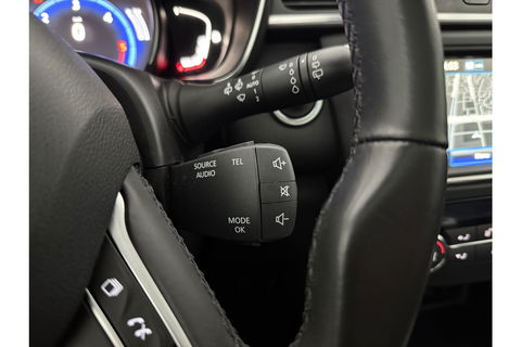 Renault Kadjar 1.5 dCi Bose Pano LED Virtual Trekhaak Clima Cruise Navi Leder 19"LMV PDC