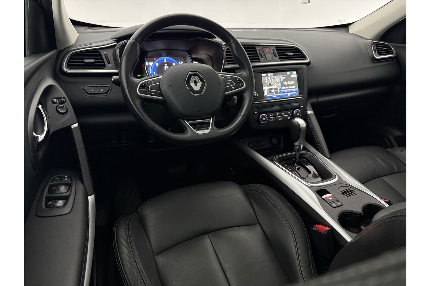 Renault Kadjar 1.5 dCi Bose Pano LED Virtual Trekhaak Clima Cruise Navi Leder 19"LMV PDC