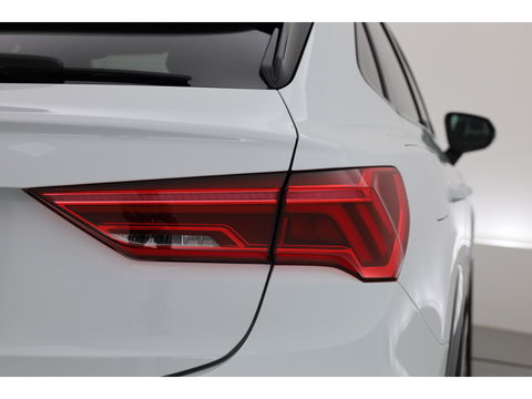Audi Q3 Sportback 45 TFSI e S Line | Pano | Sonos | 20'' | Camera | Adapt. Cruise | Navi | Apple CarPlay