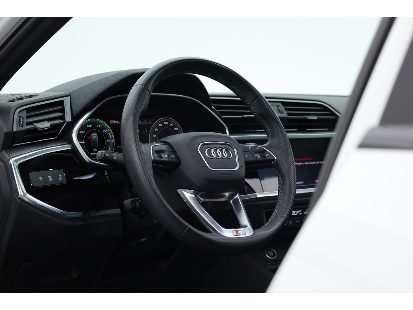 Audi Q3 Sportback 45 TFSI e S Line | Pano | Sonos | 20'' | Camera | Adapt. Cruise | Navi | Apple CarPlay