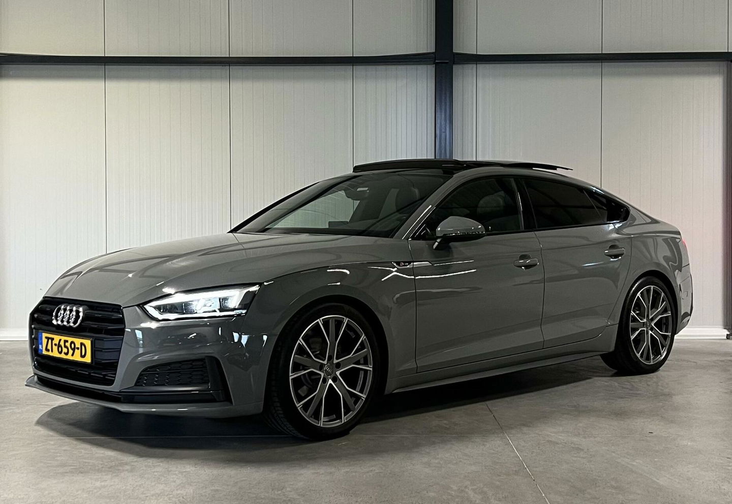 Audi A5 Sportback 40 TFSI S-line Pano Sfeer Black Optic NAP