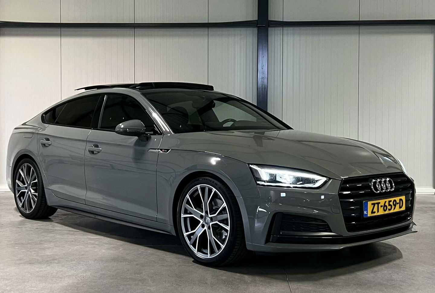Audi A5 Sportback 40 TFSI S-line Pano Sfeer Black Optic NAP