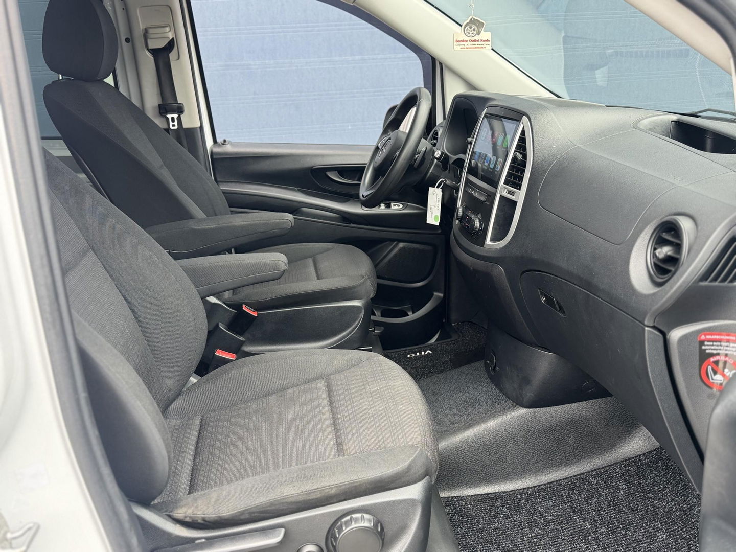 Mercedes-Benz Vito 114 CDI Lang DC Comfort DUBBEL CABINE / NAVI / CAMERA / APPLE CARPLAY / TREKHAAK