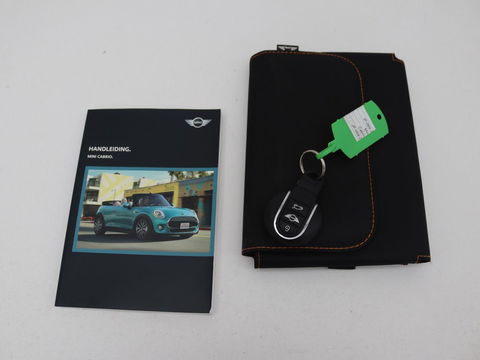 MINI Cabrio 1.2 One Pepper Business | Origineel NL | Leder | Navigatie | Bluetooth | Cruise control | Climate control | Parkeerhulp