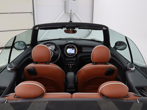 MINI Cabrio 1.2 One Pepper Business | Origineel NL | Leder | Navigatie | Bluetooth | Cruise control | Climate control | Parkeerhulp