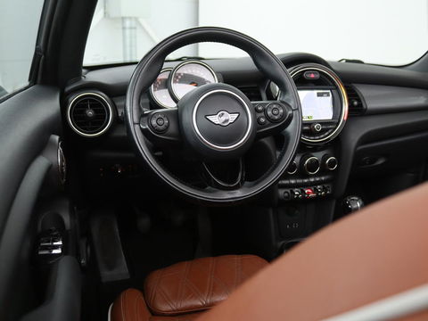 MINI Cabrio 1.2 One Pepper Business | Origineel NL | Leder | Navigatie | Bluetooth | Cruise control | Climate control | Parkeerhulp