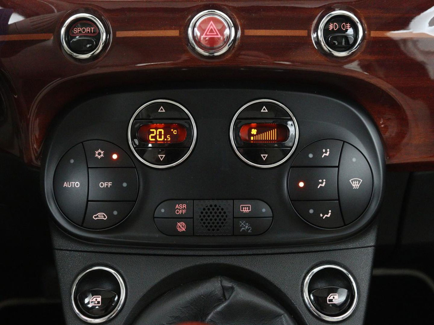 Fiat 500 0.9 TwinAir Turbo Riva | Panoramadak | Leder | Climate control | Navigatie | Cruise control | Parkeerhulp | NR. 002/100