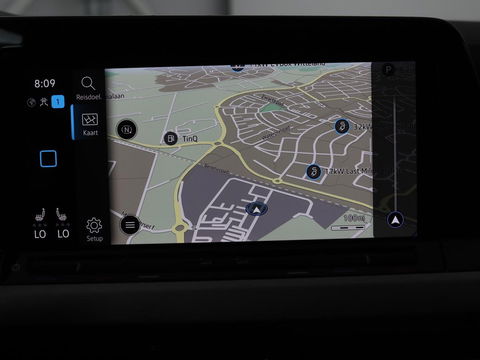 Volkswagen Golf 1.0 TSI Life | Stoel & stuurverwarming | Carplay | Adaptive cruise | Navigatie | Sfeerverlichting | Full LED | Parkeerhulp | Getint glas