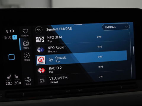 Volkswagen Golf 1.0 TSI Life | Stoel & stuurverwarming | Carplay | Adaptive cruise | Navigatie | Sfeerverlichting | Full LED | Parkeerhulp | Getint glas