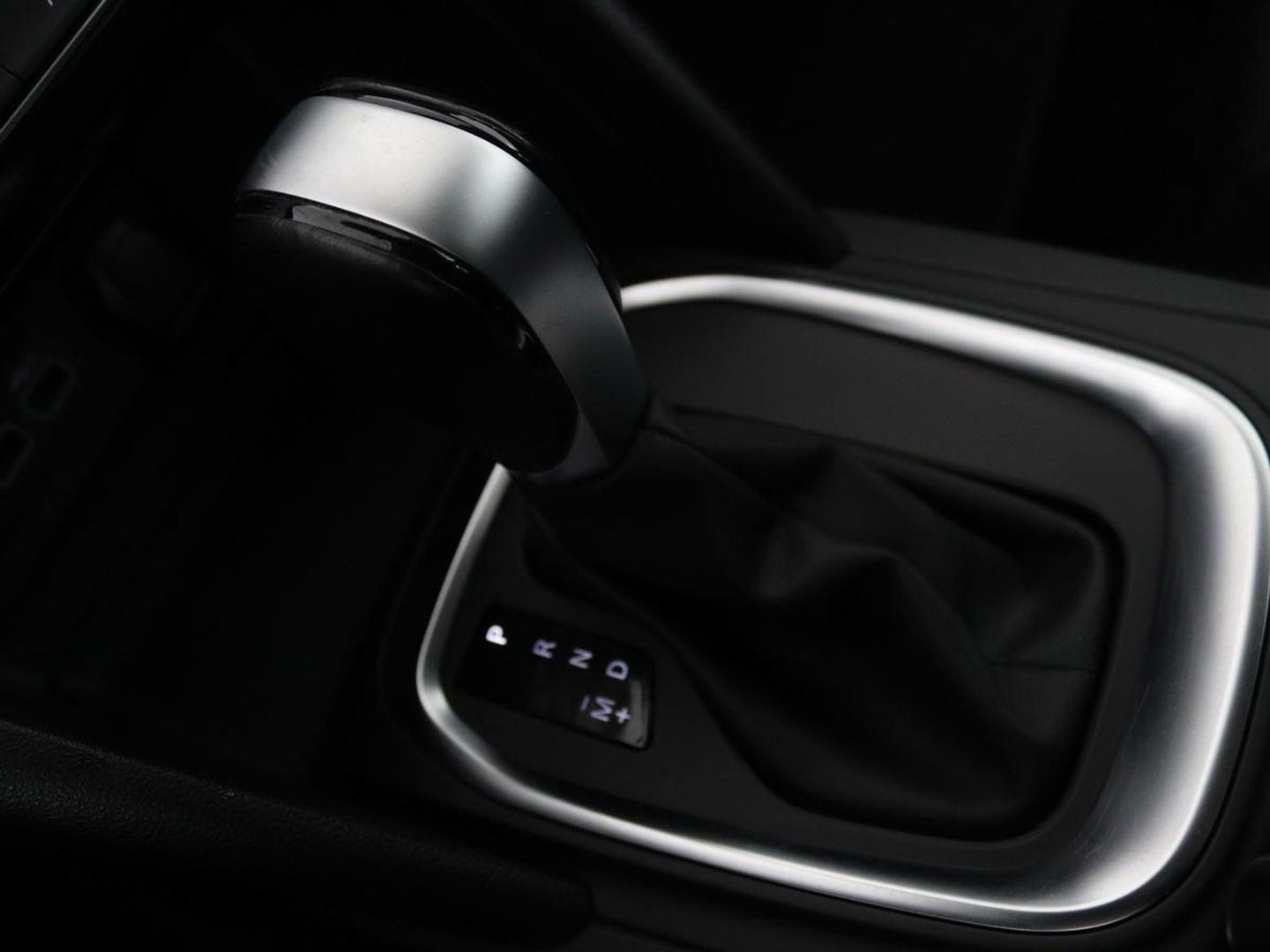 Renault Mégane 1.3 TCe Business Zen | Automaat | Carplay | Camera | Full LED | Navigatie | Cruise control | Parkeerhulp | Climate control