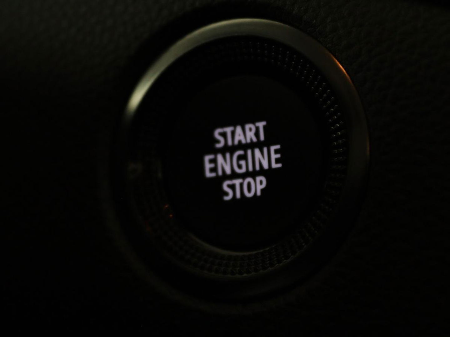 Renault Mégane 1.3 TCe Business Zen | Automaat | Carplay | Camera | Full LED | Navigatie | Cruise control | Parkeerhulp | Climate control