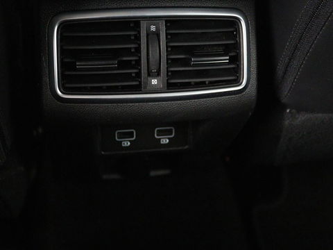 Renault Mégane 1.3 TCe Business Zen | Automaat | Carplay | Camera | Full LED | Navigatie | Cruise control | Parkeerhulp | Climate control