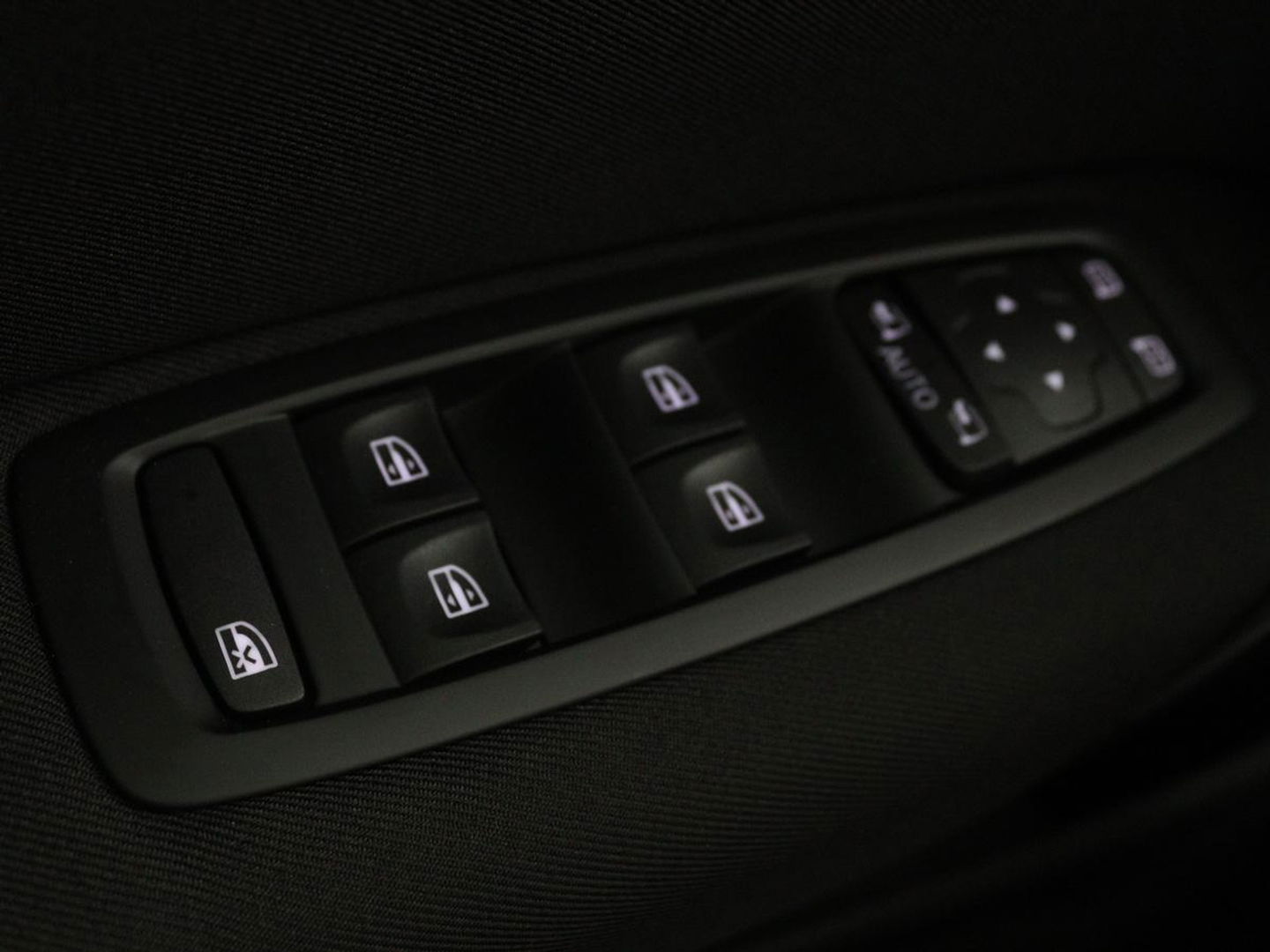 Renault Mégane 1.3 TCe Business Zen | Automaat | Carplay | Camera | Full LED | Navigatie | Cruise control | Parkeerhulp | Climate control