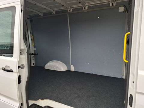 Volkswagen Crafter 35 2.0 TDI L3H3 EL Trendline AIRCO / CRUISE CONTROLE / NAVI / 3 ZITS / APPLE CARPLAY