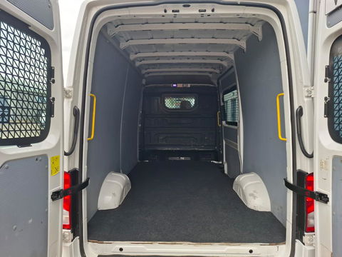 Volkswagen Crafter 35 2.0 TDI L3H3 EL Trendline AIRCO / CRUISE CONTROLE / NAVI / 3 ZITS / APPLE CARPLAY