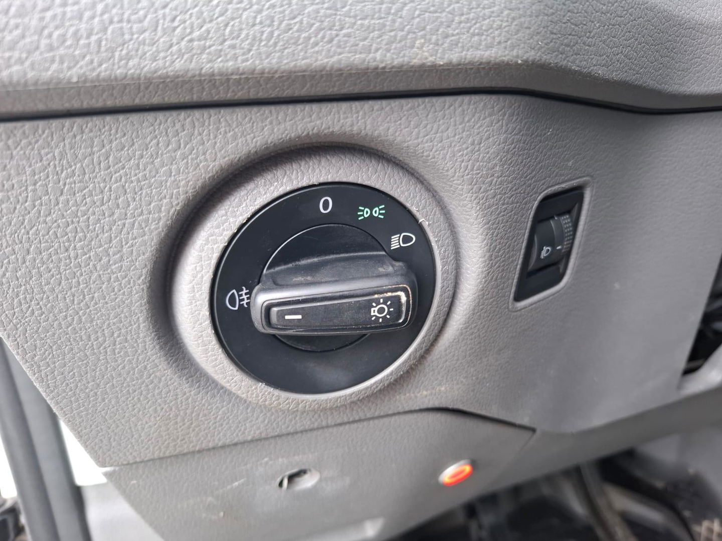 Volkswagen Crafter 35 2.0 TDI L3H3 EL Trendline AIRCO / CRUISE CONTROLE / NAVI / 3 ZITS / APPLE CARPLAY
