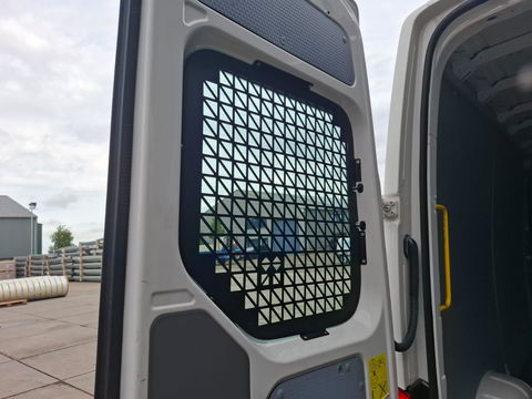 Volkswagen Crafter 35 2.0 TDI L3H3 EL Trendline AIRCO / CRUISE CONTROLE / NAVI / 3 ZITS / APPLE CARPLAY