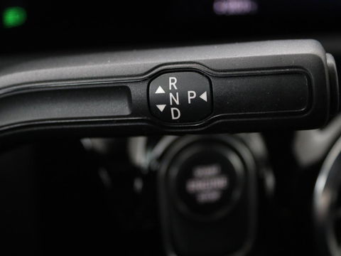 Mercedes-Benz CLA-Klasse 250e AMG Night | Stoelverwarming | Leder/Alcantara | Camera | Widescreen | Navigatie | Full LED | Sportstoelen