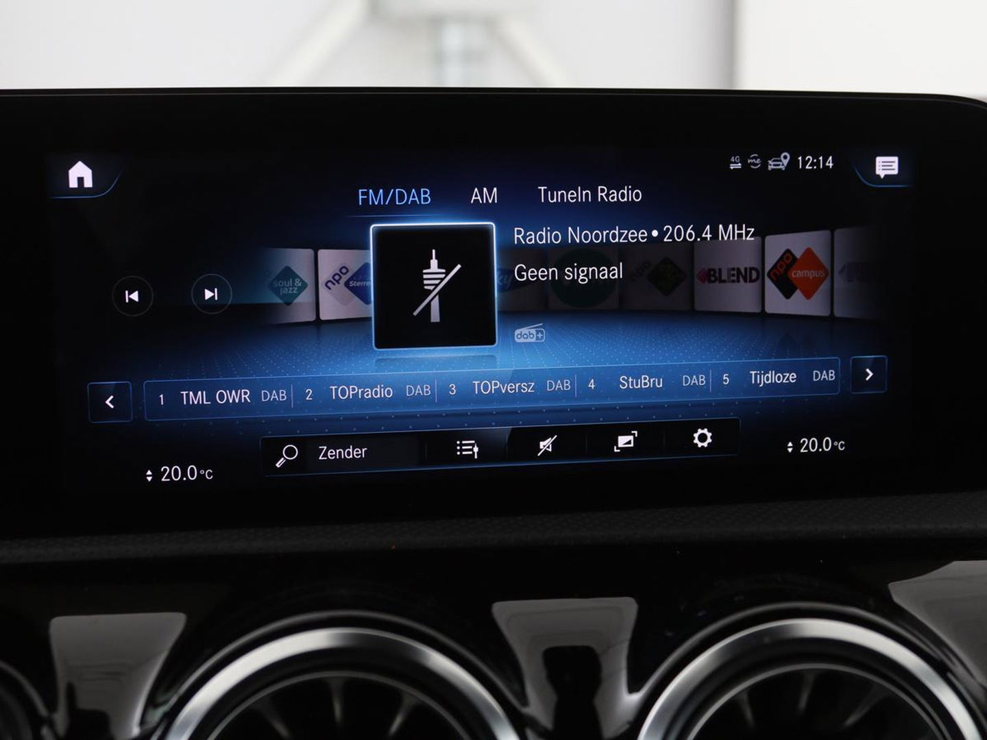 Mercedes-Benz CLA-Klasse 250e AMG Night | Stoelverwarming | Leder/Alcantara | Camera | Widescreen | Navigatie | Full LED | Sportstoelen